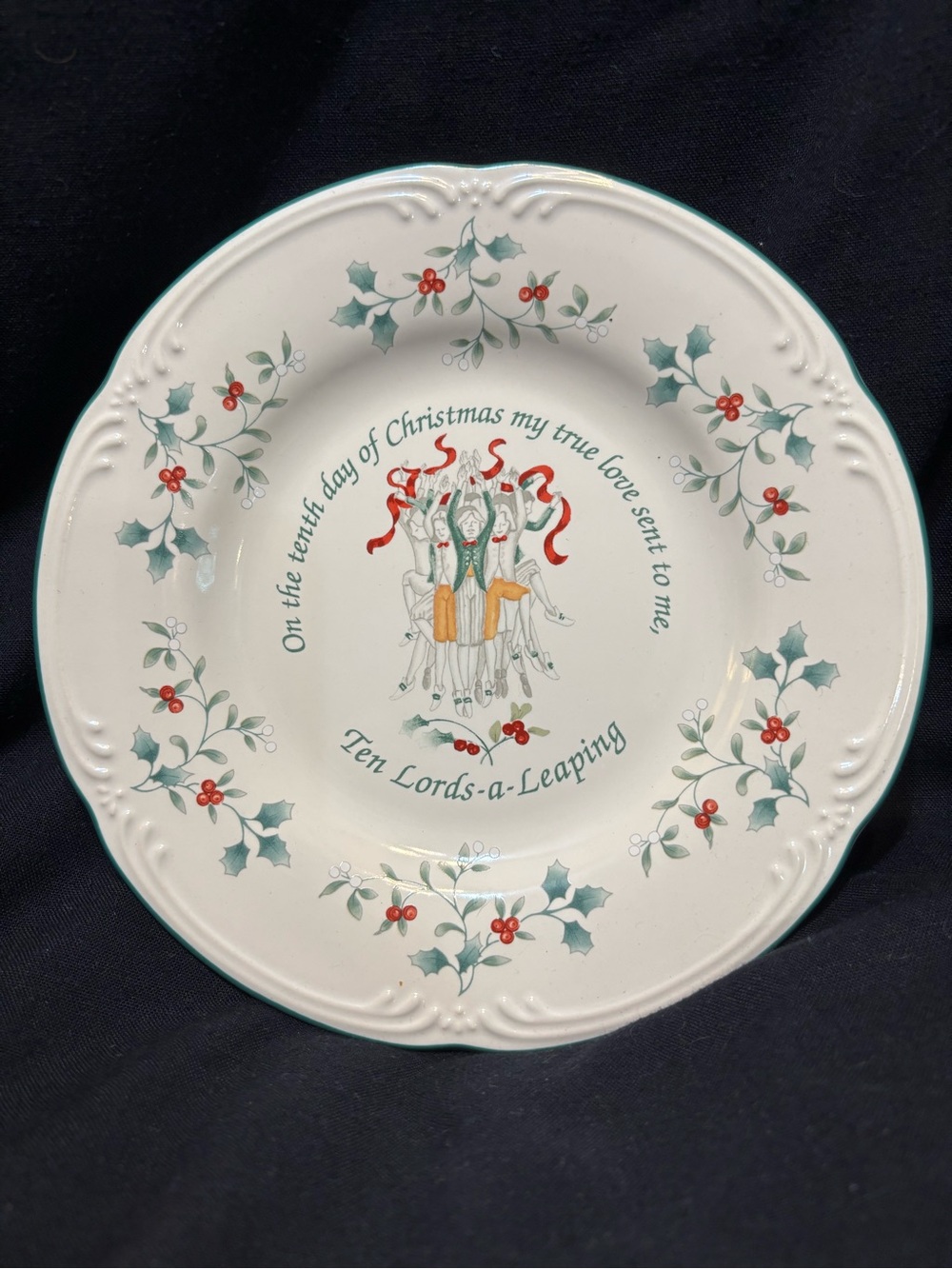 Pfaltzgraff Christmas Ten Lords-a-Leaping 8” plate. 12 Days of Christmas series